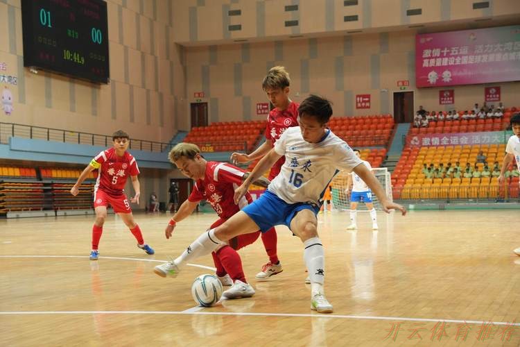 开云体育APP下载：中国国家男子五人制足球队走进深圳南湾学校